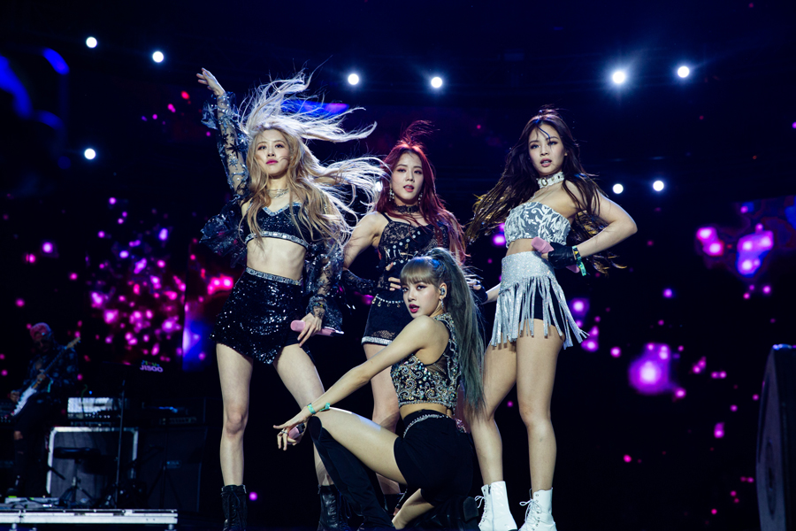 Coachella 2019 Weekend 2 Photos - BLACKPINK, Kid Cudi, YG + More ...